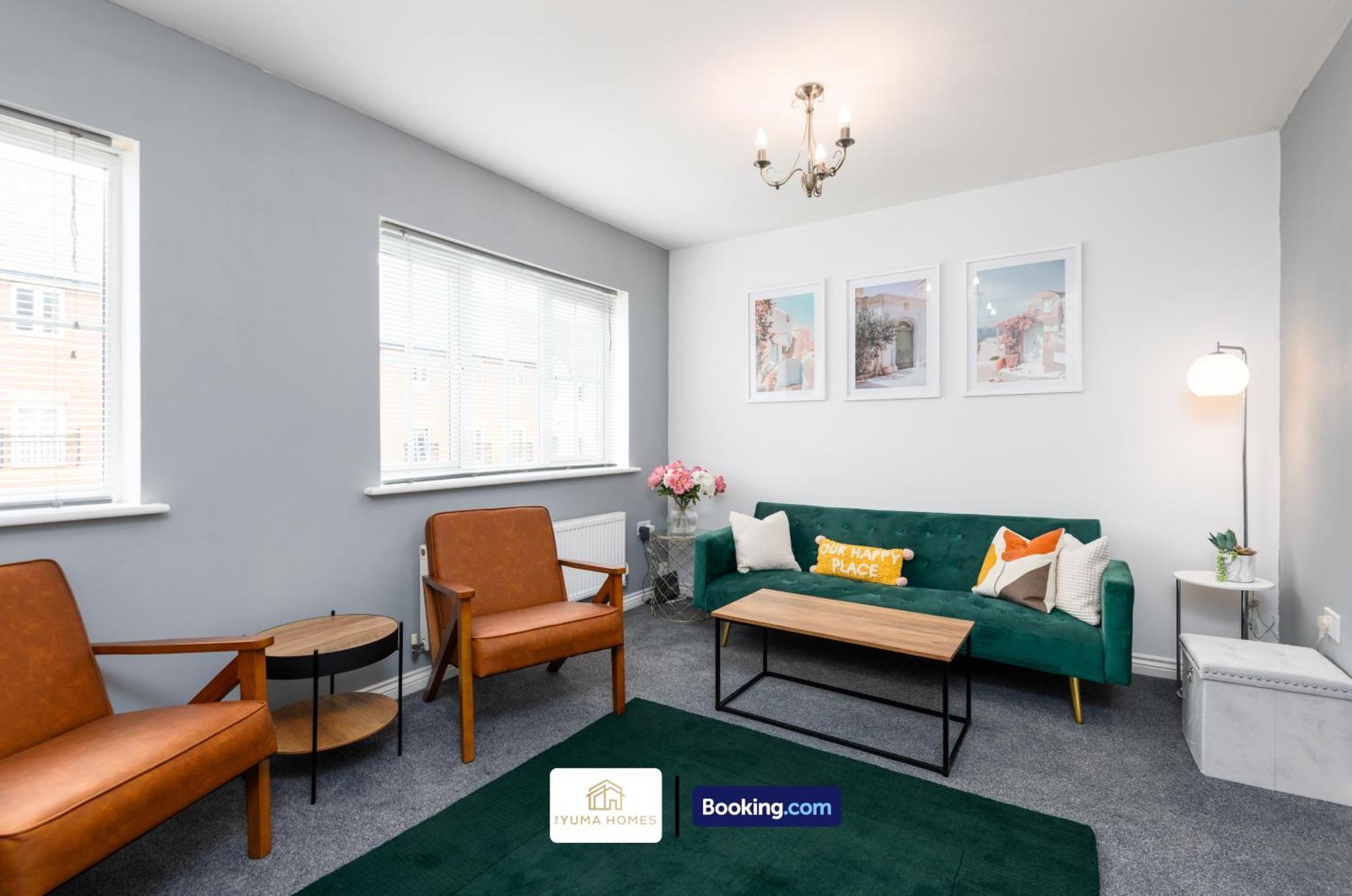 Three Bedroom House By The Yuma Homes Short Lets & Serviced In With Free Wifi & Free Parking * Ashford (Kent)
