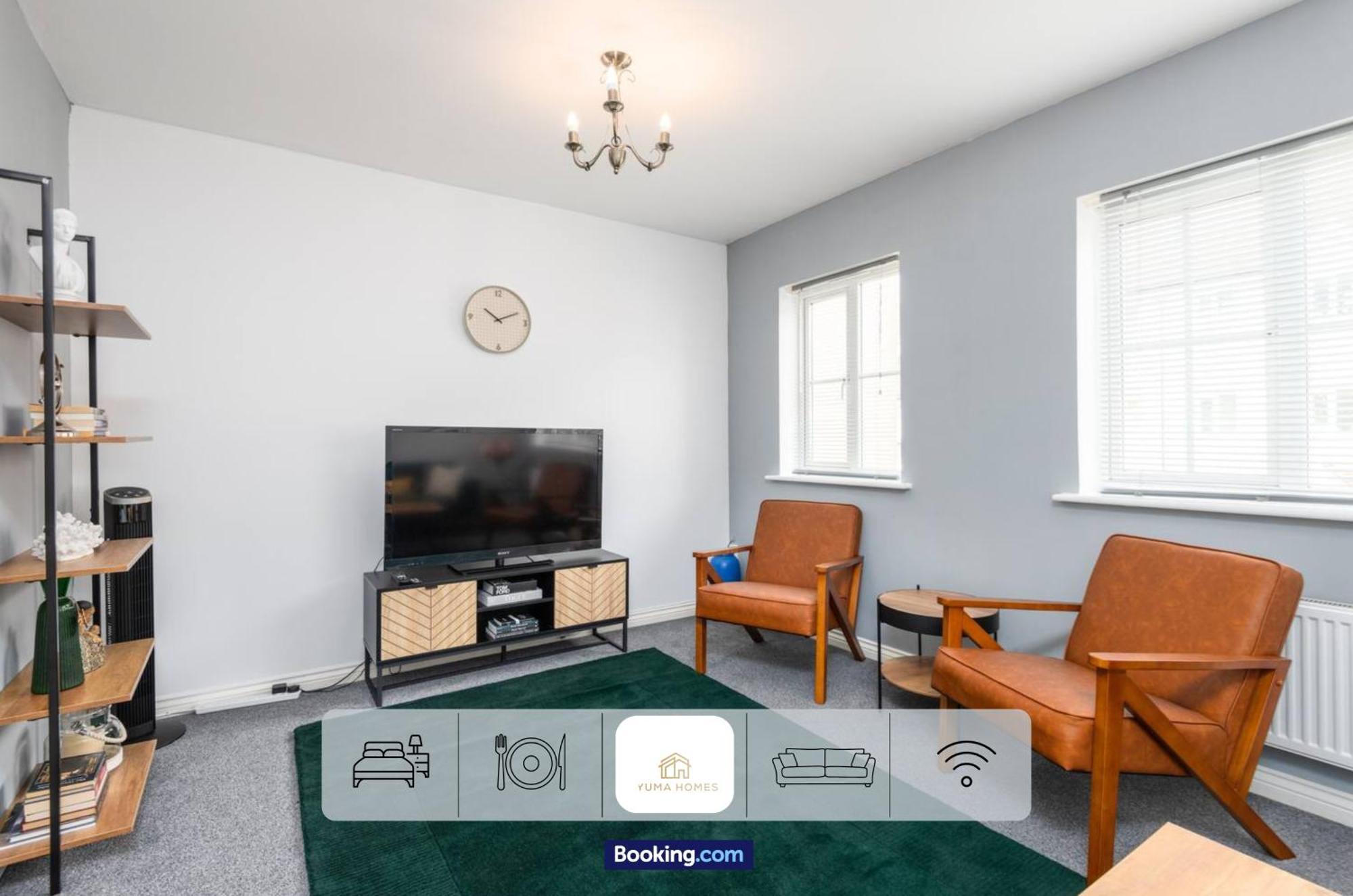 Three Bedroom House By The Yuma Homes Short Lets & Serviced In With Free Wifi & Free Parking Privatunterkunft *